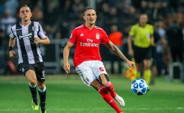 和教练的深 和教练的深