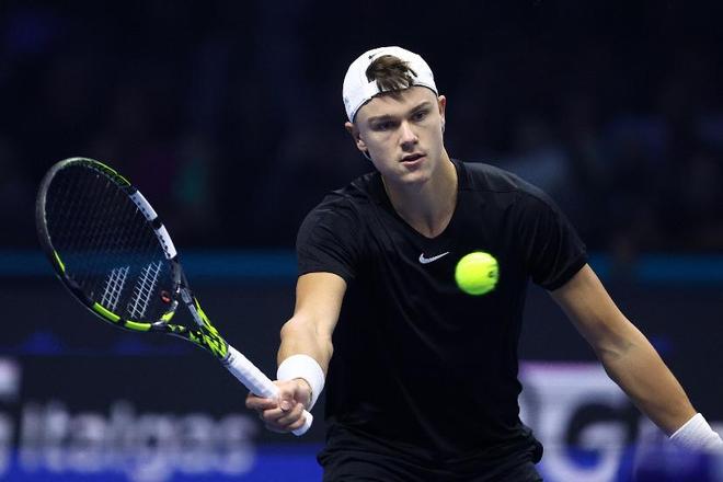 组赛中力压 组赛中力压