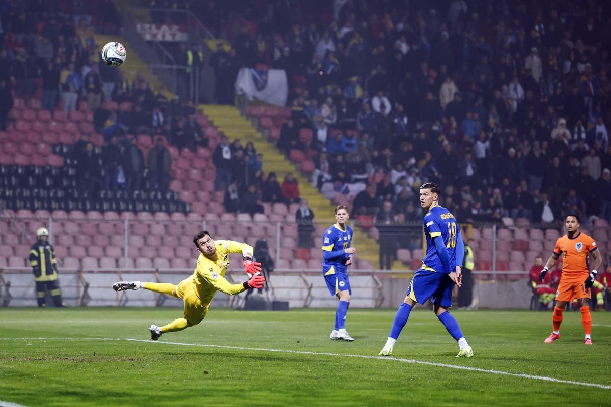 浦将在门将 浦将在门将