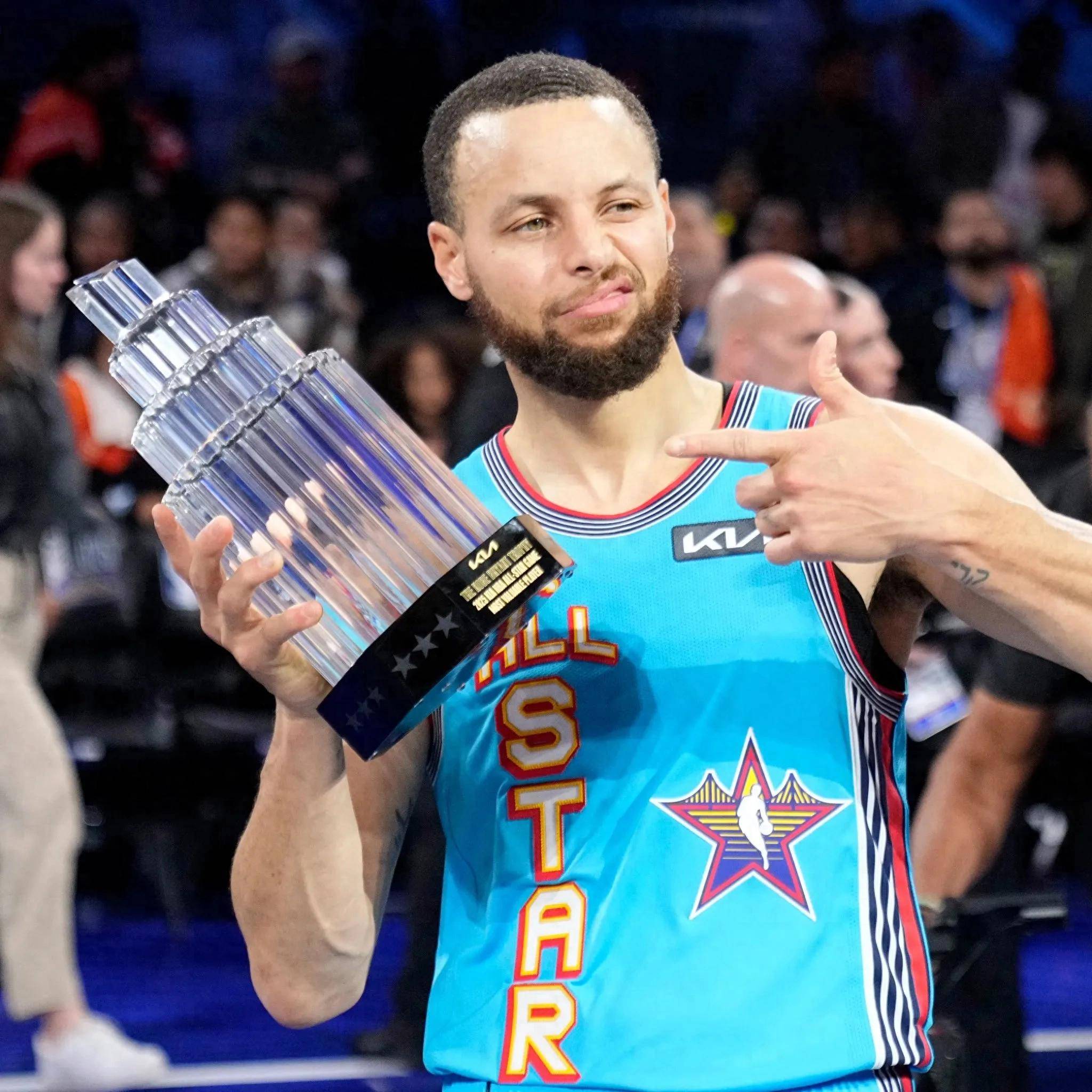 国足球界的 国足球界的