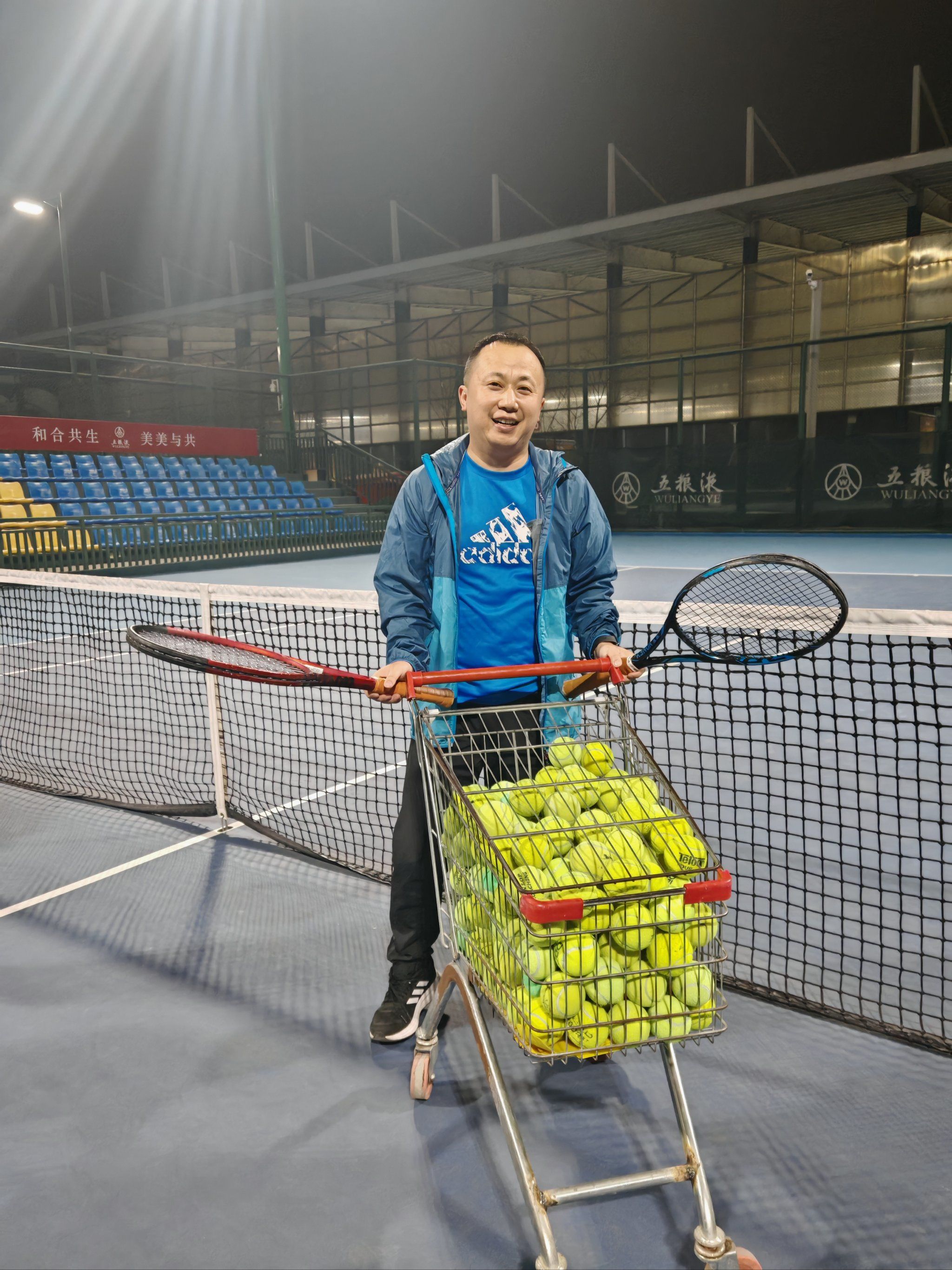 的舞台上 的舞台上